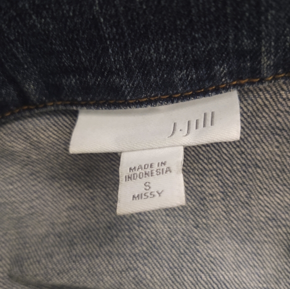 J. Jill Denim Jacket - Picture 5 of 5